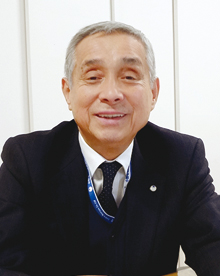 山村聡 氏